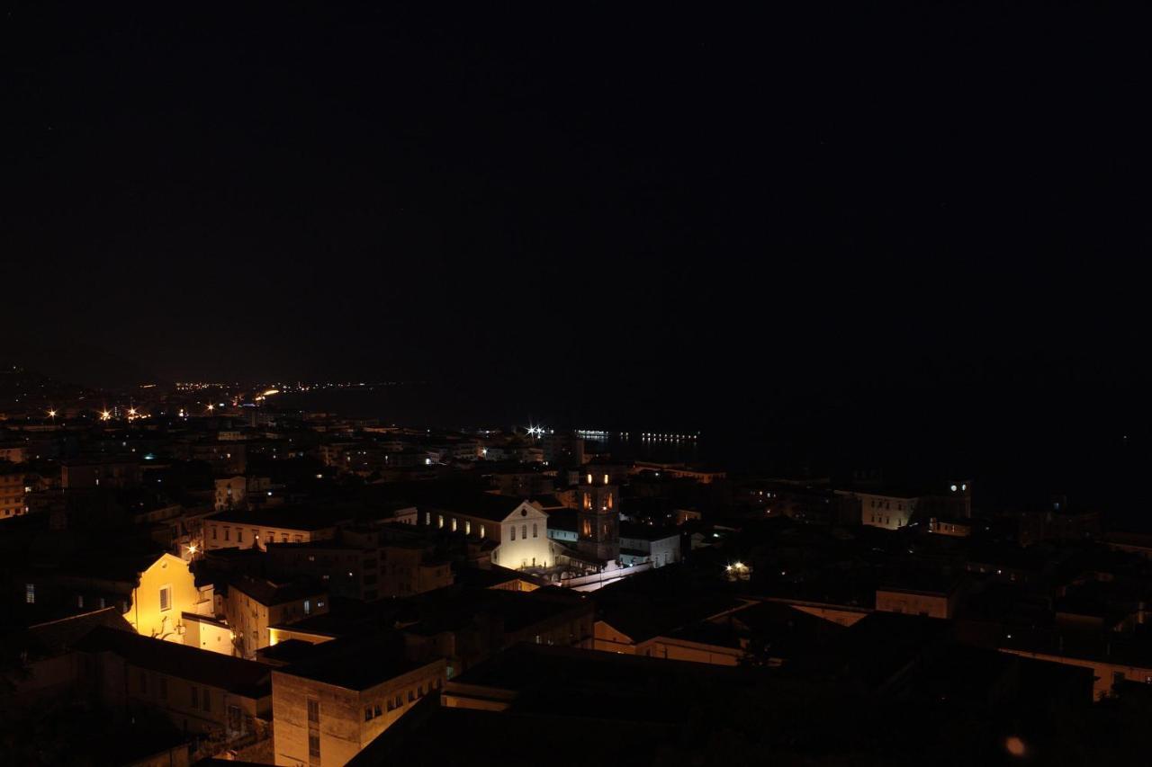 Loft Panoramico Al Centro Storico Apartment Salerno